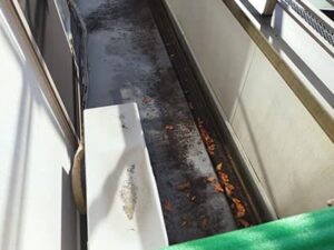 千葉県袖ヶ浦市にて行ったベランダ防水塗装の様子