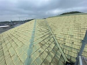 三重県桑名市朝日町にて行った外壁・屋根塗装工事の様子