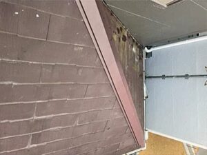 神奈川県横浜市港南区にて行った外壁塗装・屋根カバー工法の様子