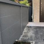 東京都八王子市にて万年塀の塗装工事