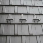 雪止め金物（ゆきどめかなもの）