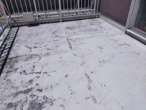 千葉県木更津市にて行なった雨漏り修理に伴うベランダ防水塗装工事