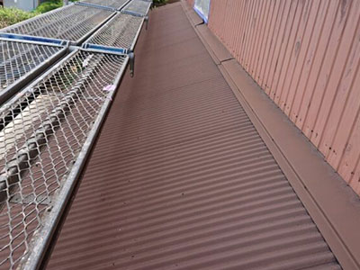 千葉県君津市にてトタン外壁への塗装工事