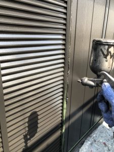 雨戸の吹付