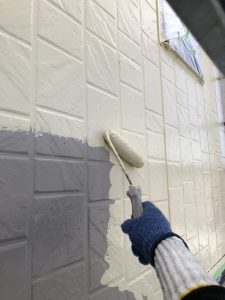 外壁2階部分中塗り