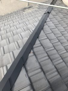大屋根板金中塗り