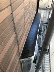 出窓天板の下塗り