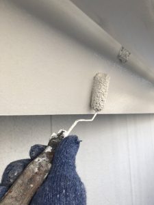 付帯部塗装（破風板・軒樋）３
