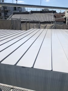 屋根のビフォーアフターの様子