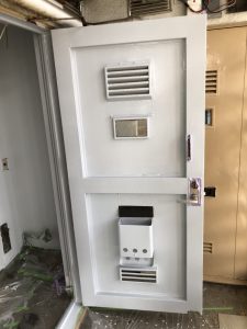 玄関ドアの施工後の様子