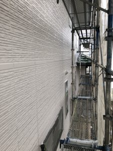 外壁　中塗り・上塗り