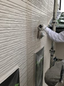 外壁　中塗り・上塗り