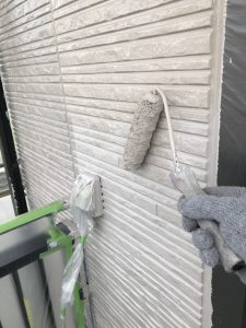 外壁　中塗り・上塗り