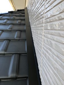 下屋根　雨抑え中塗り・上塗り