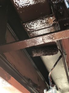 軒樋の一回目の塗装