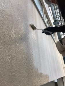 外壁の上塗り