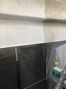 外壁の下塗り