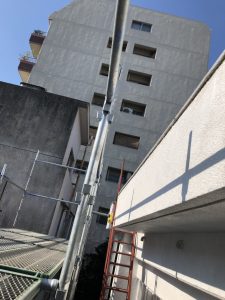 外壁の下塗り