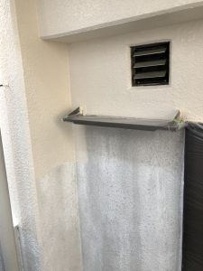 外壁の中塗り