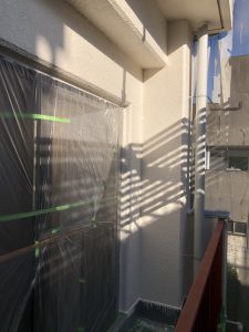 外壁の中塗り