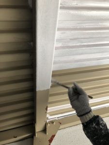 塔の屋内の塗装