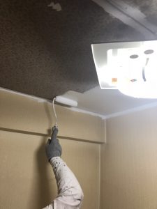 天井の塗装