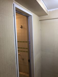 木枠部の下塗り