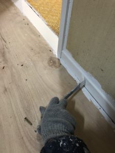 木枠部の上塗り