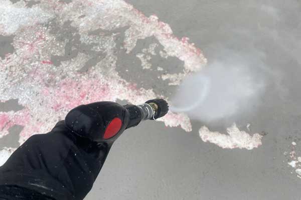 下地処理（高圧洗浄）